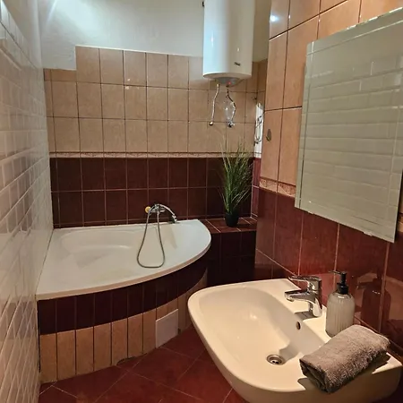 Bohem Center Andrassy * Budapešť