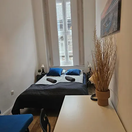 Bohem Center Andrassy * Budapešť